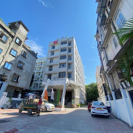 Hotel Rituraj Гувахати Экстерьер фото