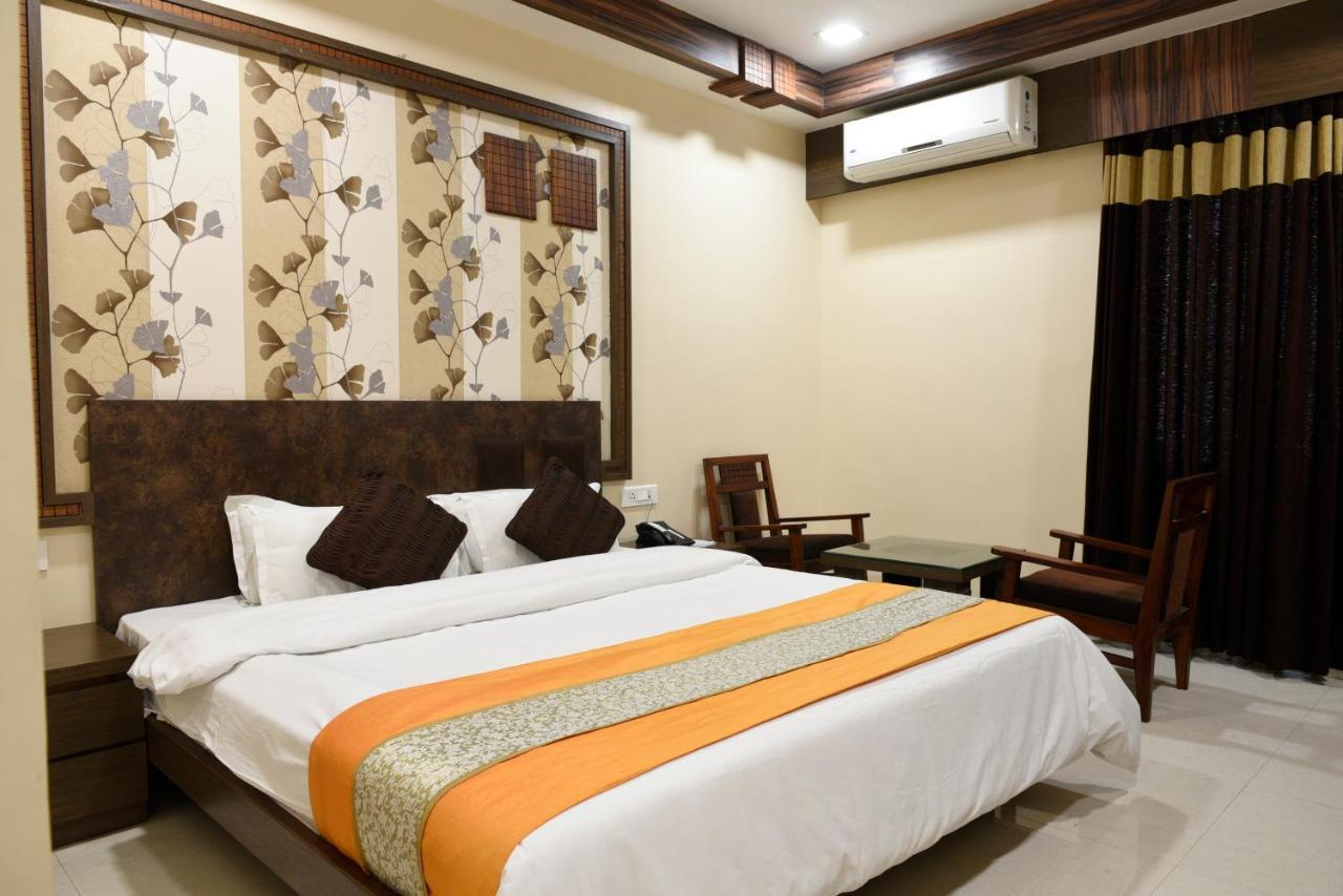 Hotel Rituraj Гувахати Экстерьер фото