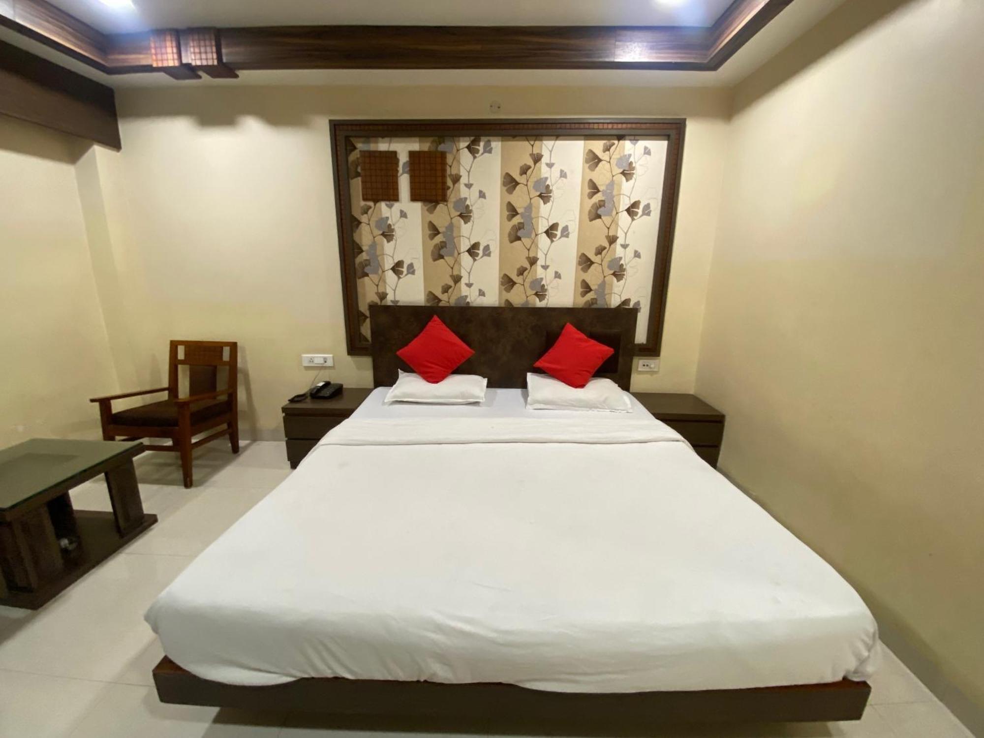 Hotel Rituraj Гувахати Экстерьер фото